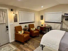 Cottage bedroom